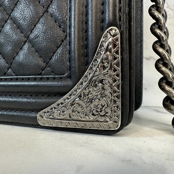 ❌❌ Chanel Boy Bag Metal Old Medium Classic Quilted Black Flap CC Leboy Calfskin - Picture 8 of 16